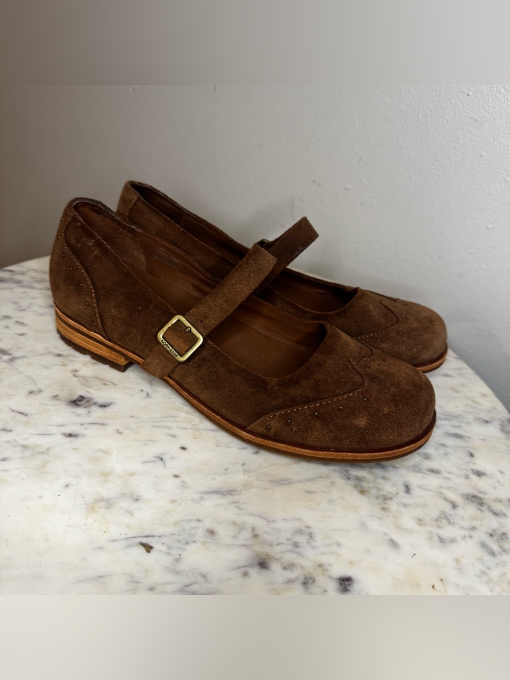 Kork Ease Mary Jane Shoes Size 7.5 M
Suede brown comfort MAKE ME AN OFFER!